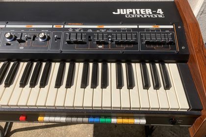 Roland-Jupiter 4